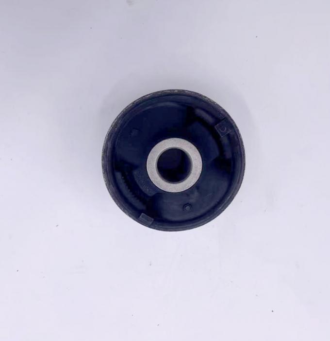 Toyota Corolla ZRE152 baja el buje 4865502080 del brazo de control 1